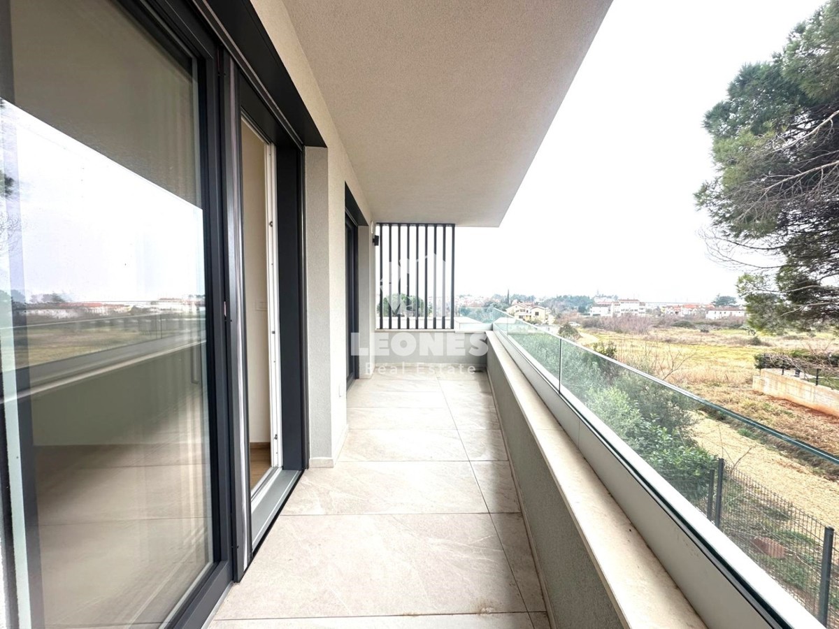 Casa bifamiliare di qualità in un'ottima posizione con vista sul mare a Cittanova