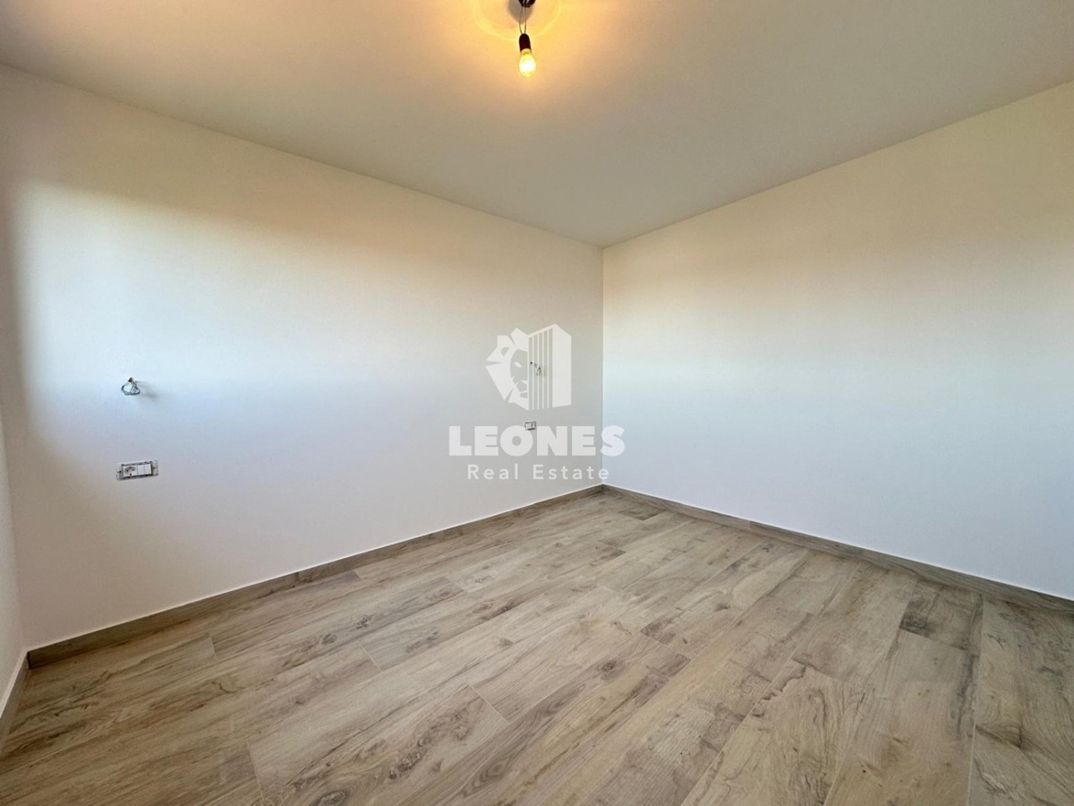 Appartamento duplex con vista mare a Lovrečica, a soli 300 metri dal mare