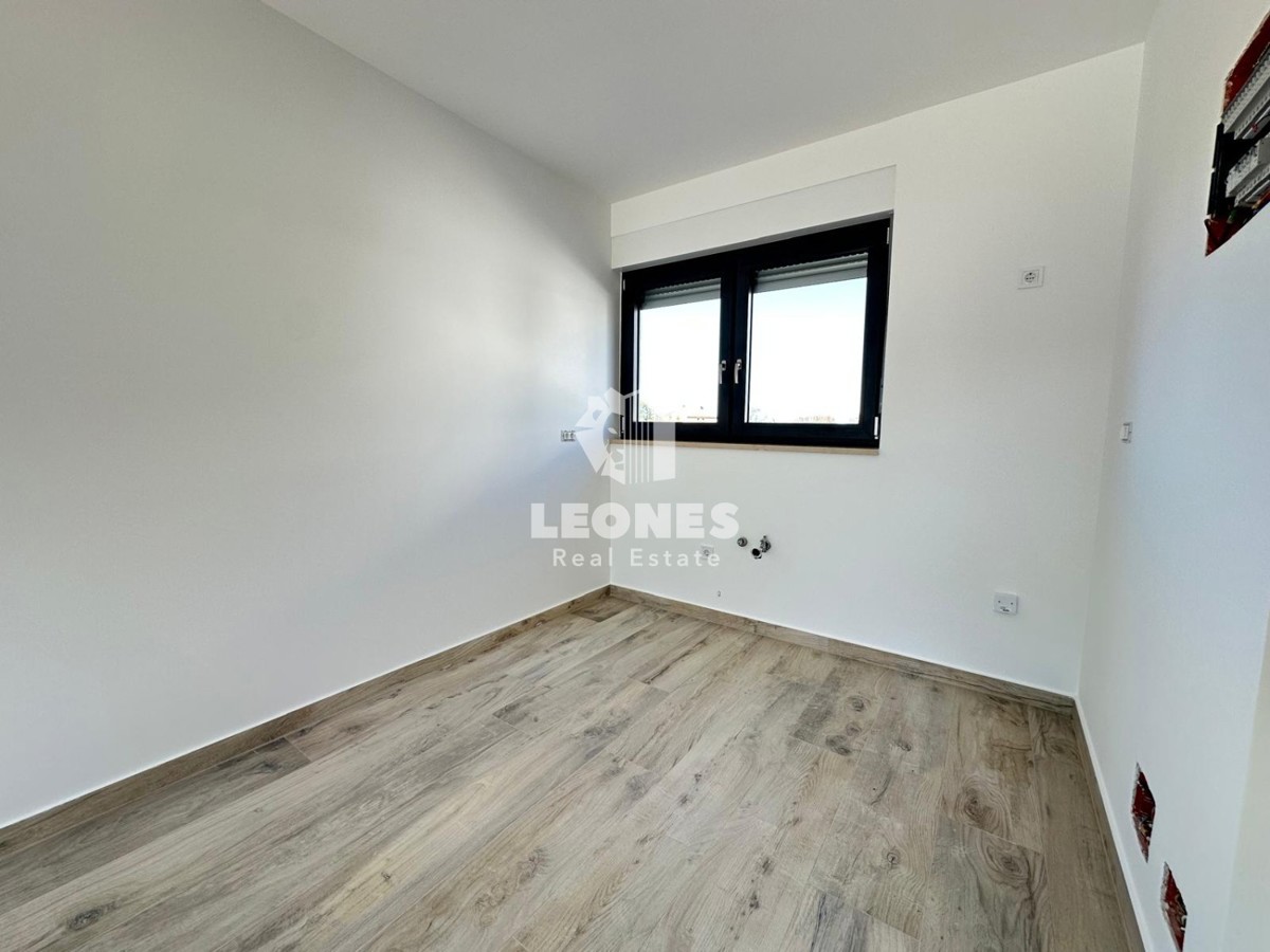 Appartamento duplex con vista mare a Lovrečica, a soli 300 metri dal mare