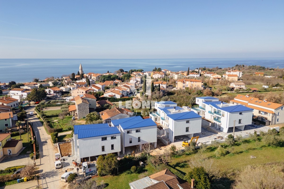 Appartamento duplex con vista mare a Lovrečica, a soli 300 metri dal mare