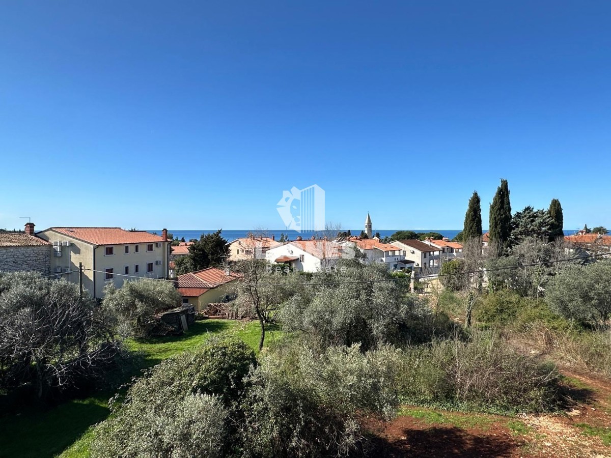 Appartamento duplex con vista mare a Lovrečica, a soli 300 metri dal mare