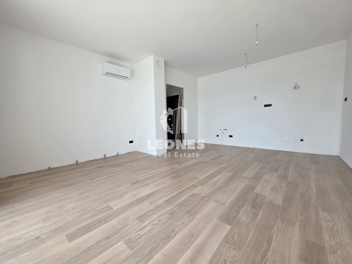 Appartamento con ascensore in un edificio di nuova costruzione di qualità a Umag - Umago