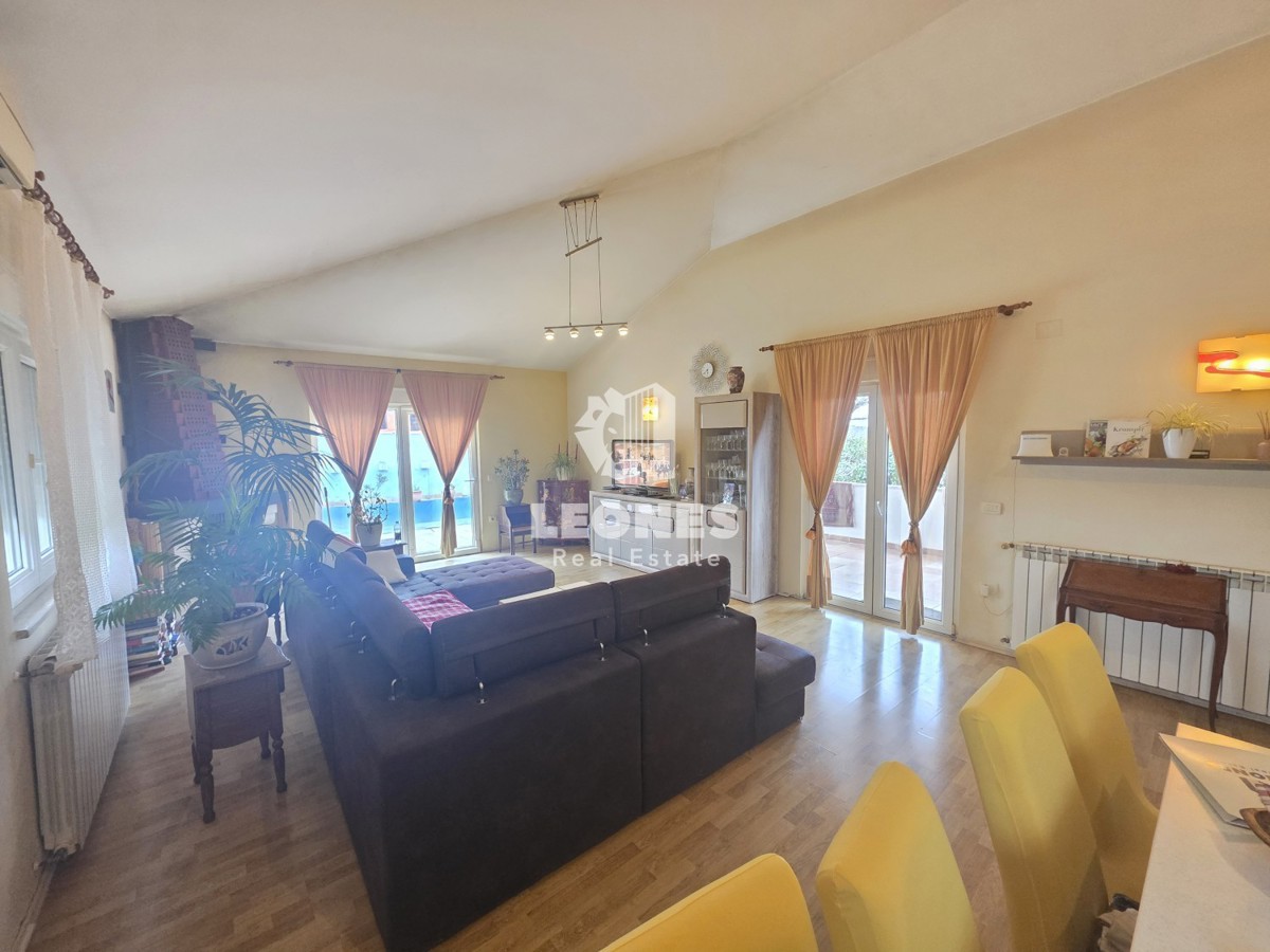 Casa con piscina vicino a Umag - Umago