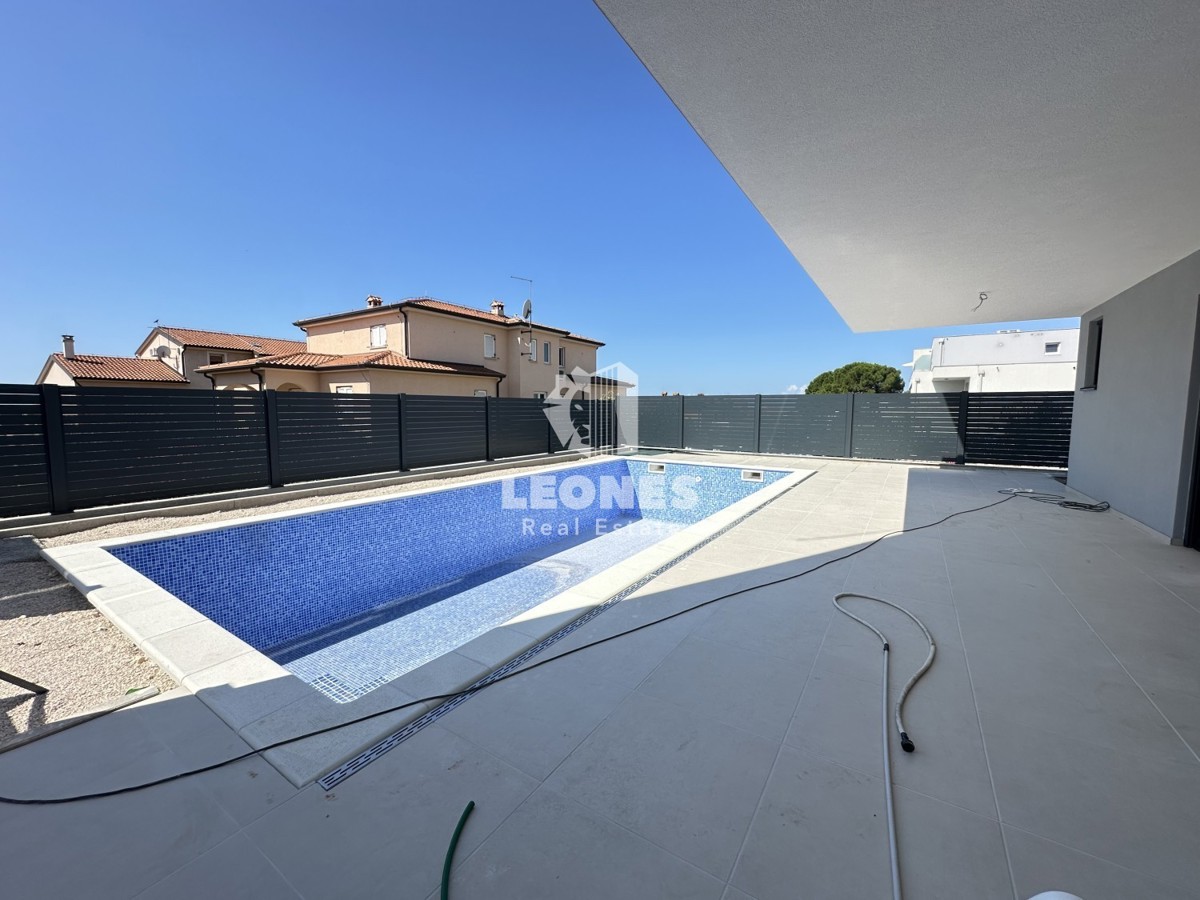 Appartamento con piscina in un'ottima posizione a Cittanova