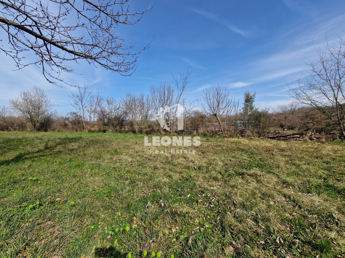 Terreno edificabile nelle vicinanze di Umag - Umago
