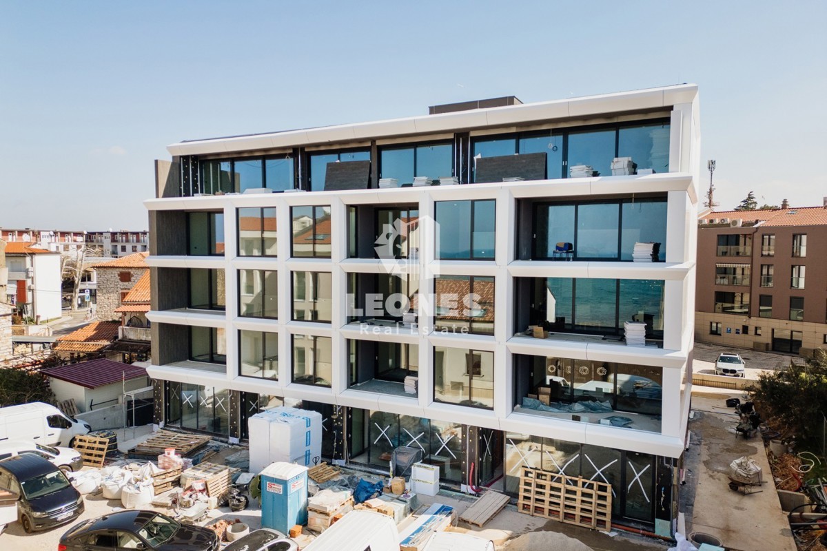 Appartamento di alta qualità con vista mare in un'ottima posizione a Umag - Umago