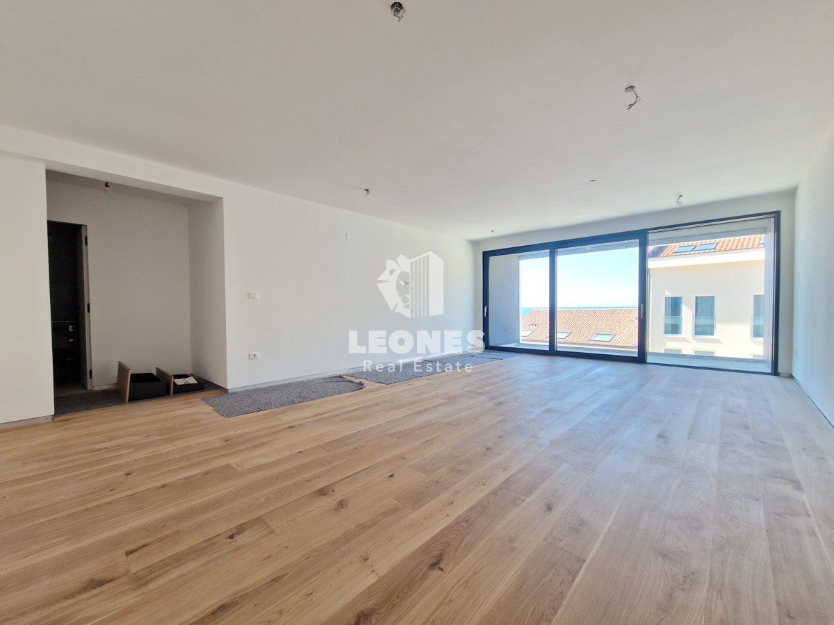 Appartamento di alta qualità con vista mare in un'ottima posizione a Umag - Umago