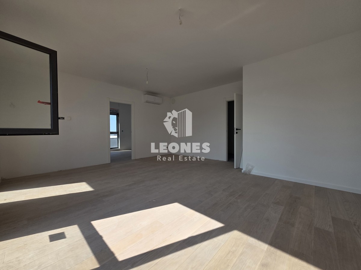 Wohnung in einem modernen Neubau mit zwei Parkplätzen in Umag