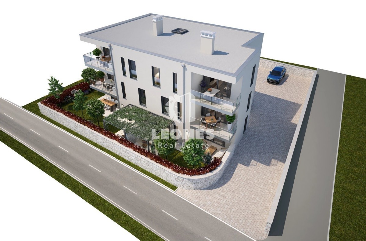 Appartamento moderno con giardino a 600 m dal mare, vicino a Umago