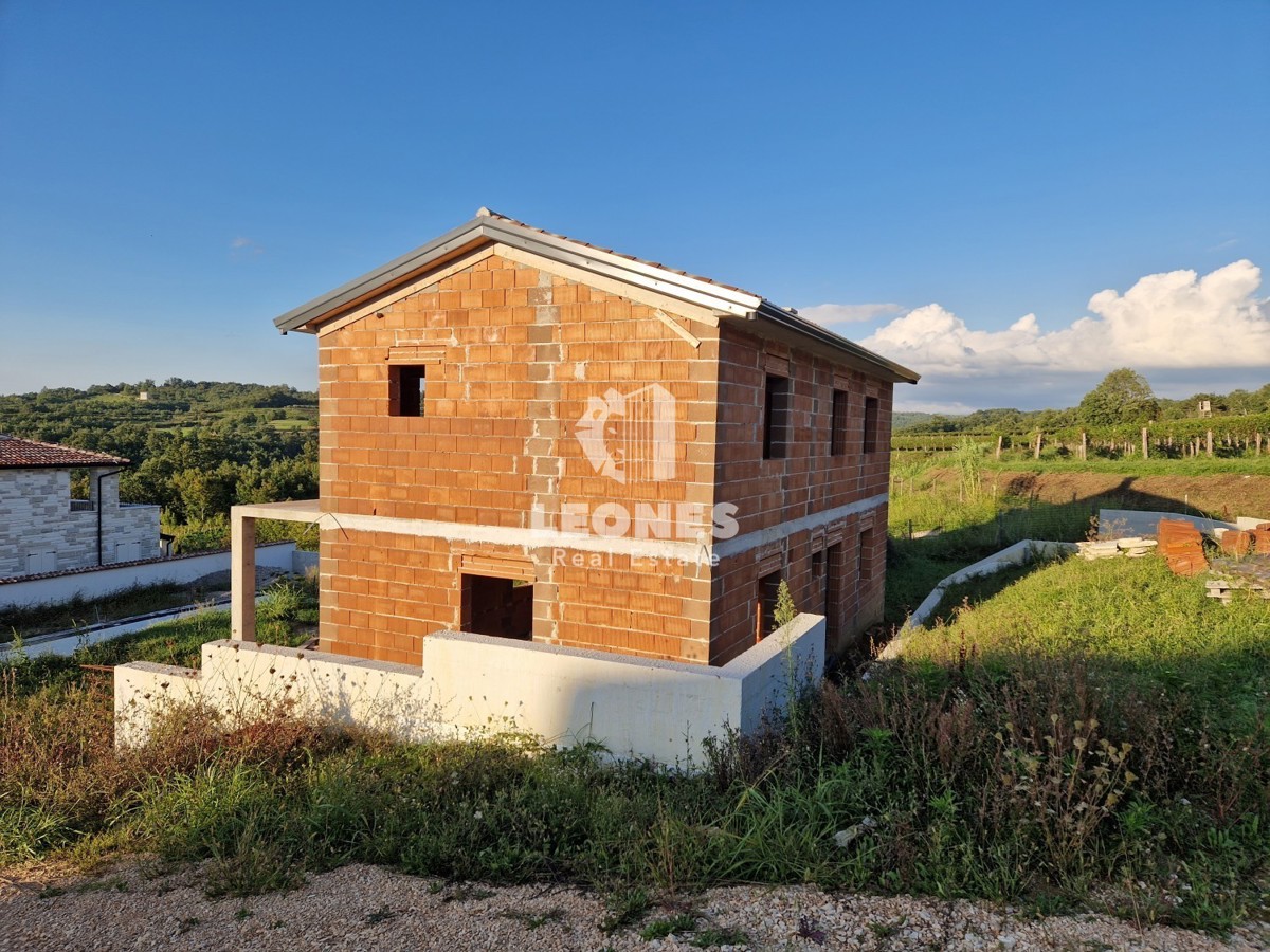 Bella casa con piscina in un ambiente tranquillo ai dintorni di Buje - Buie, Momiano