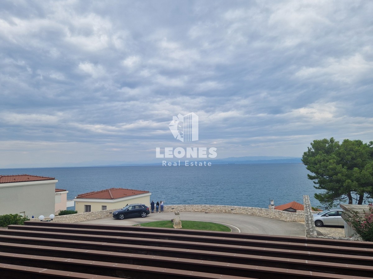 Appartamento con vista mare vicino a Umago, Crveni Vrh