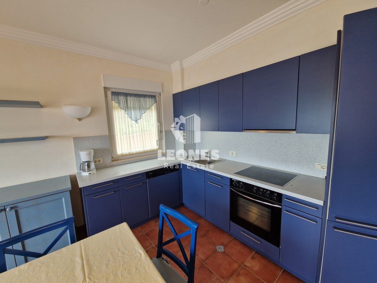 Appartamento con vista mare vicino a Umago, Crveni Vrh