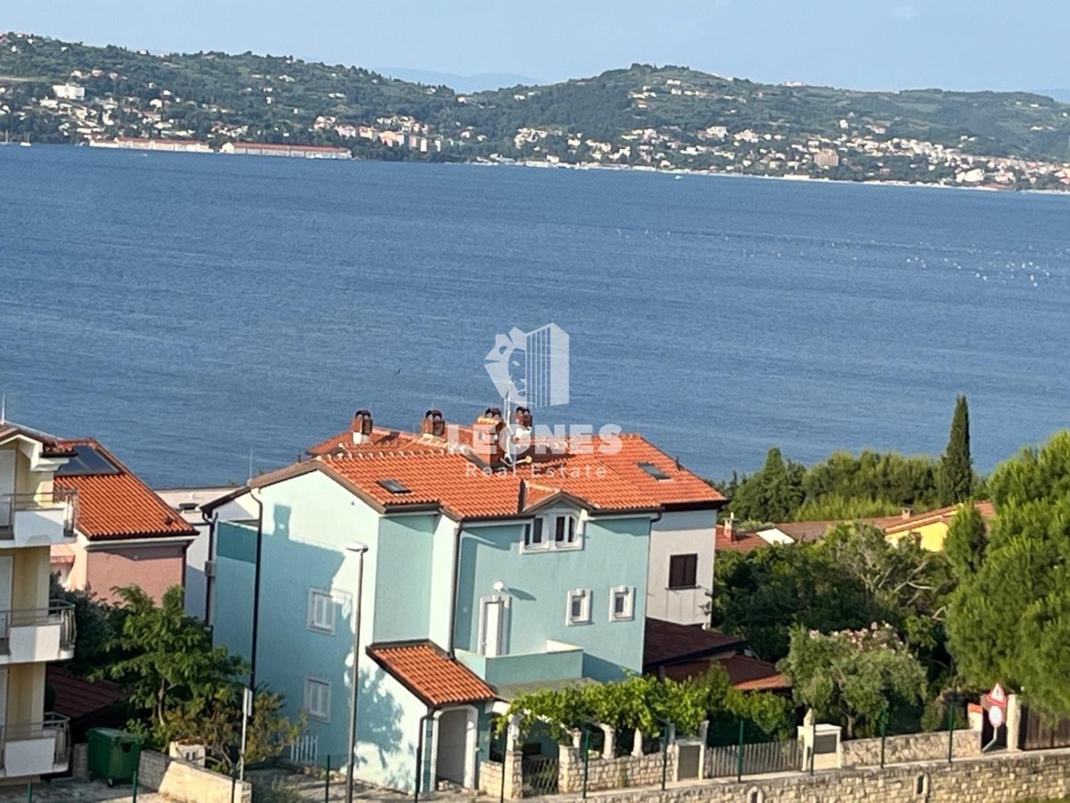 Casa con tre unità abitative con vista mare a Crveni Vrh, Savudrija