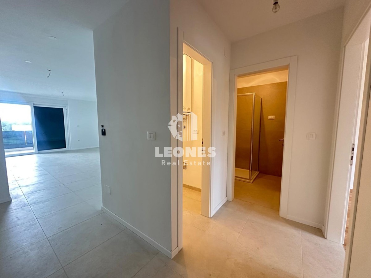 Confortevole appartamento in un moderno palazzo di nuova costruzione con ascensore a soli 700 metri dal mare