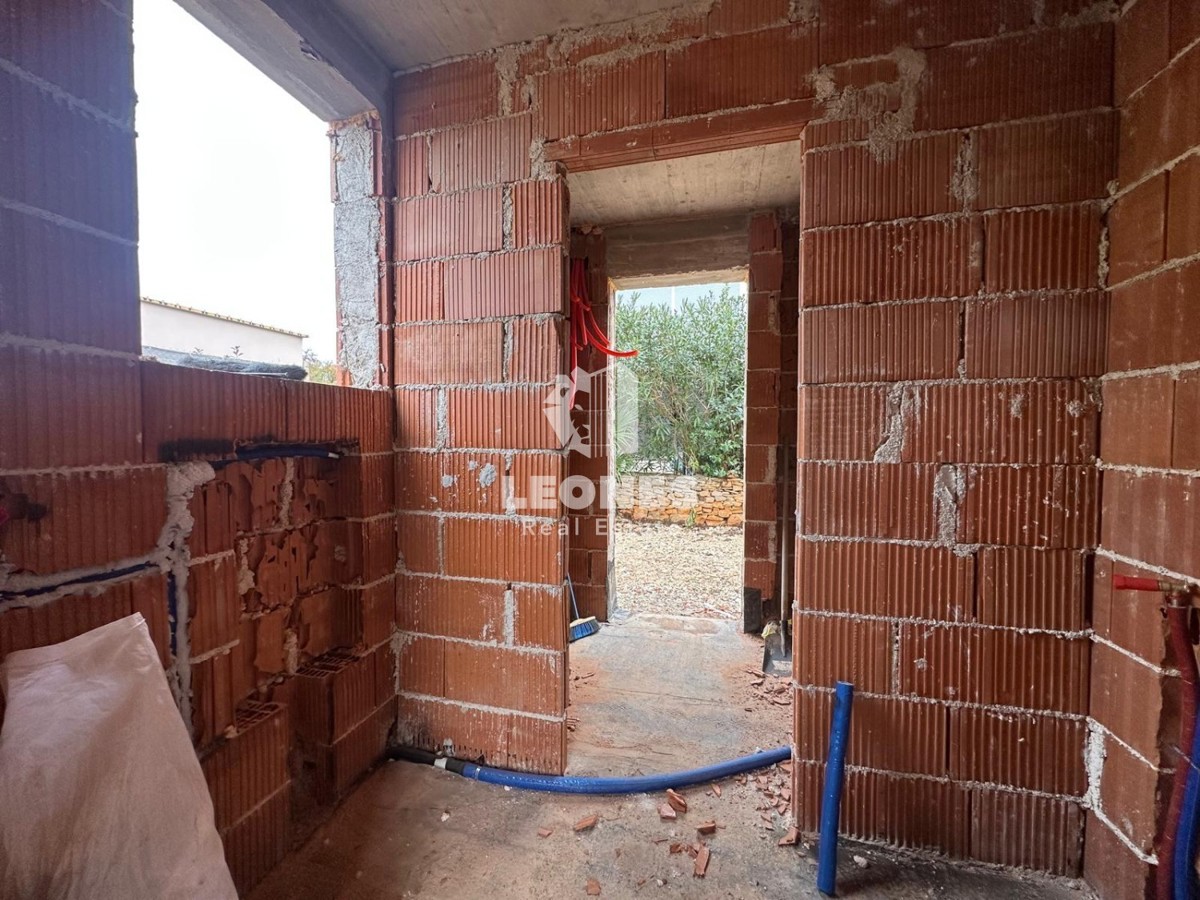 Casa di qualità con piscina in una posizione tranquilla a Cittanova