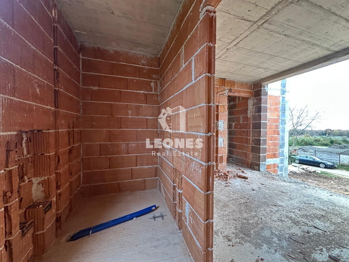 Casa di qualità con piscina in una posizione tranquilla a Cittanova