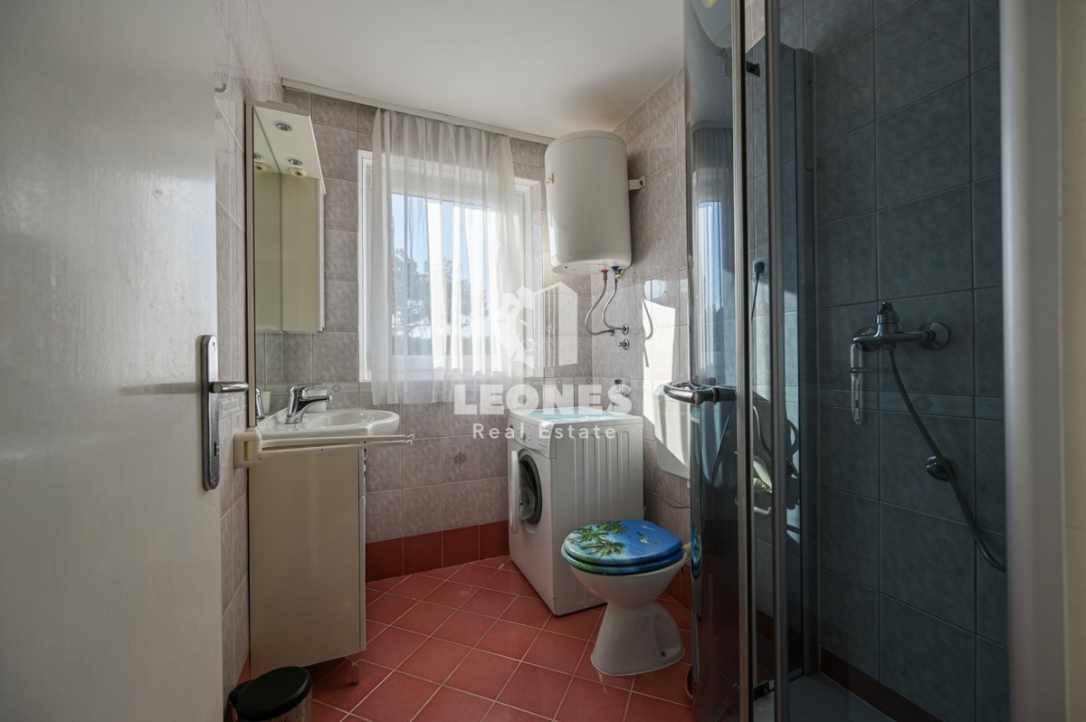 Casa bifamiliare a soli 250 metri dal mare nei dintorni di Umago