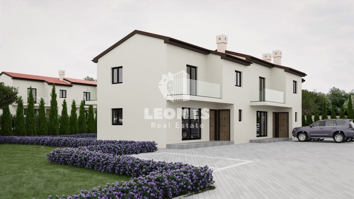 Casa a schiera con piscina vicino a Buje - Buie