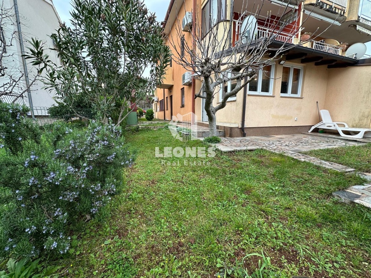 Appartamento al piano terra con giardino a soli 600 metri dal mare a Cittanova