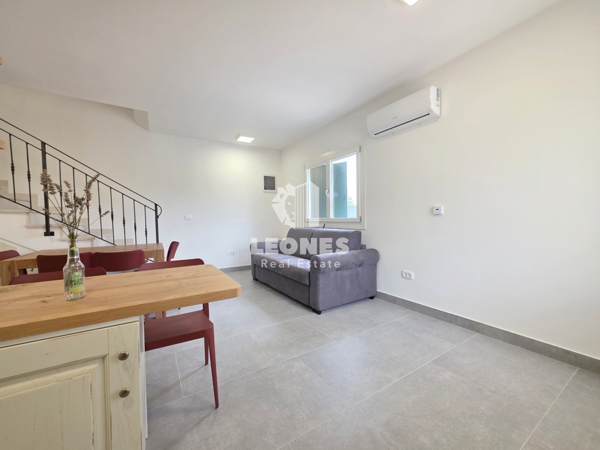 Appartamento duplex con giardino vicino a Umag - Umago