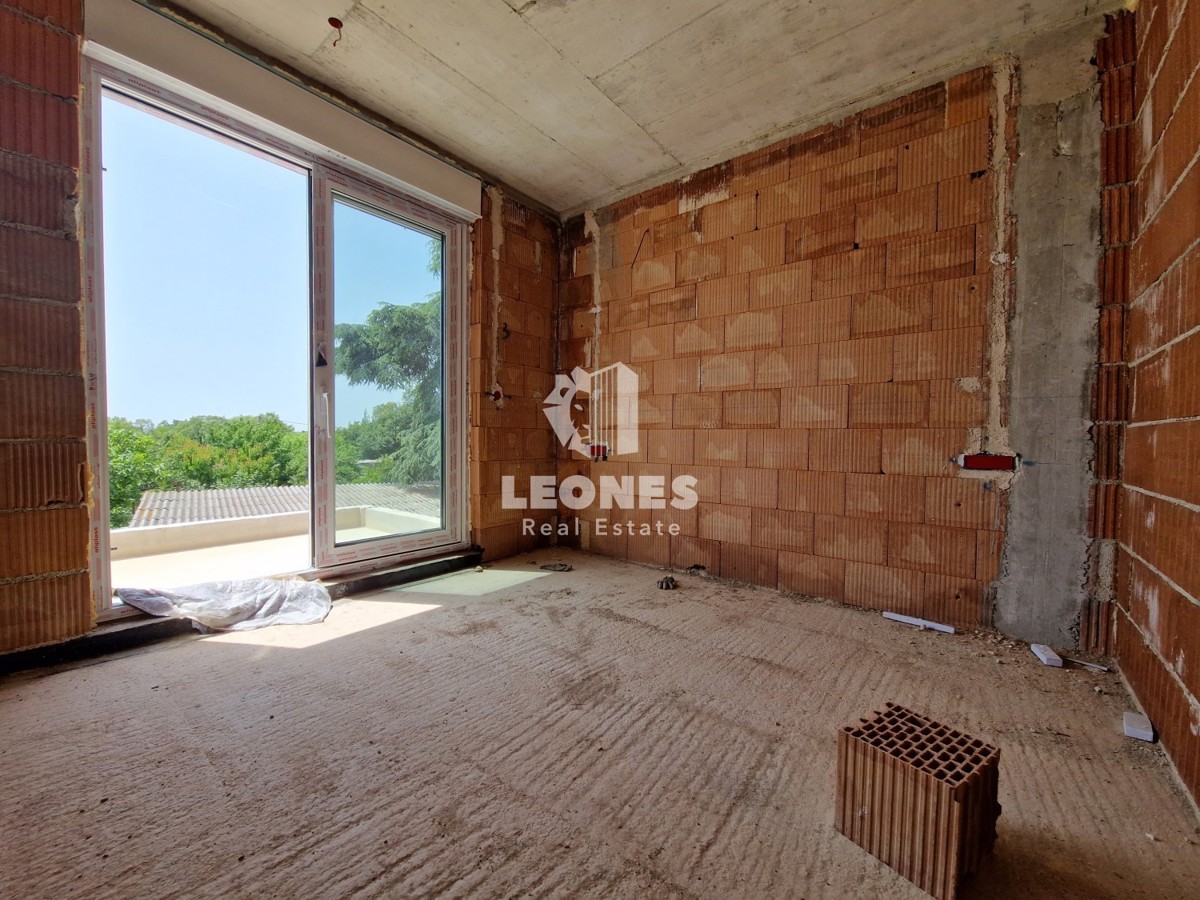Appartamento a due piani con piscina ai dintorni di Poreč - Parenzo
