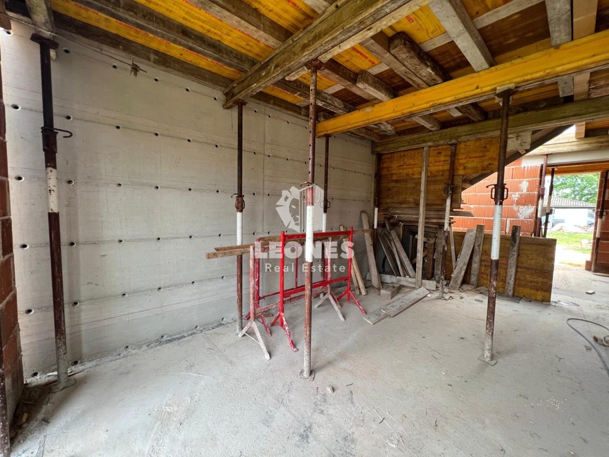 Casa bifamiliare di qualità nelle vicinanze di Parenzo