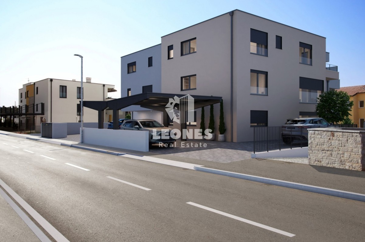 Appartamento in una nuova costruzione con vista sul mare in una posizione privilegiata a Cittanova