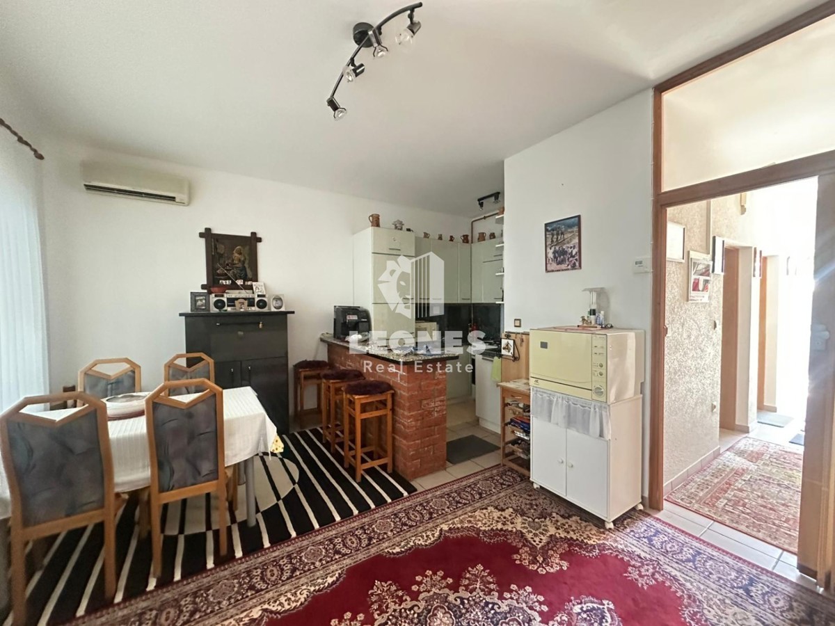 Casa indipendente in una buona posizione con vista mare a Cittanova