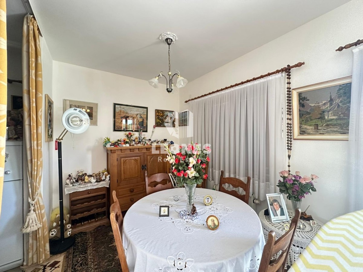 Casa indipendente in una buona posizione con vista mare a Cittanova