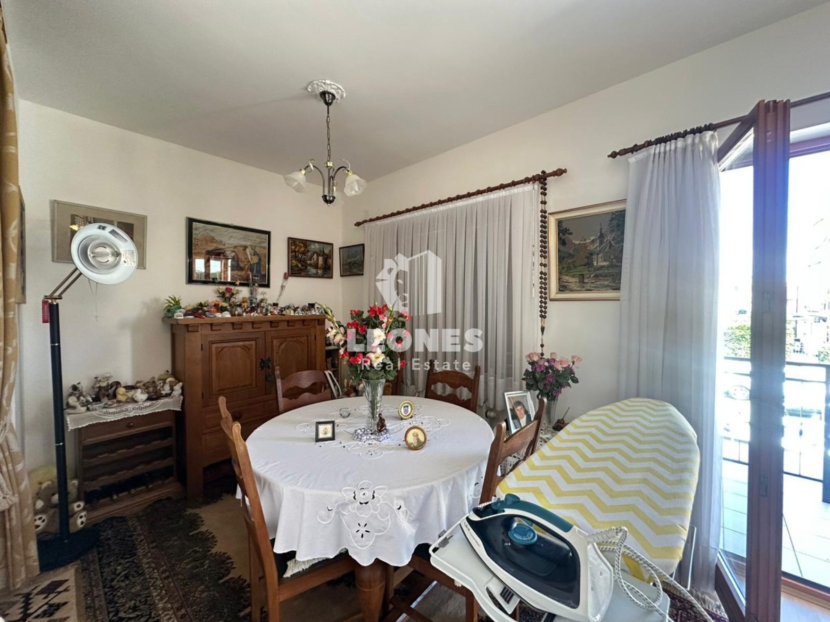 Casa indipendente in una buona posizione con vista mare a Cittanova