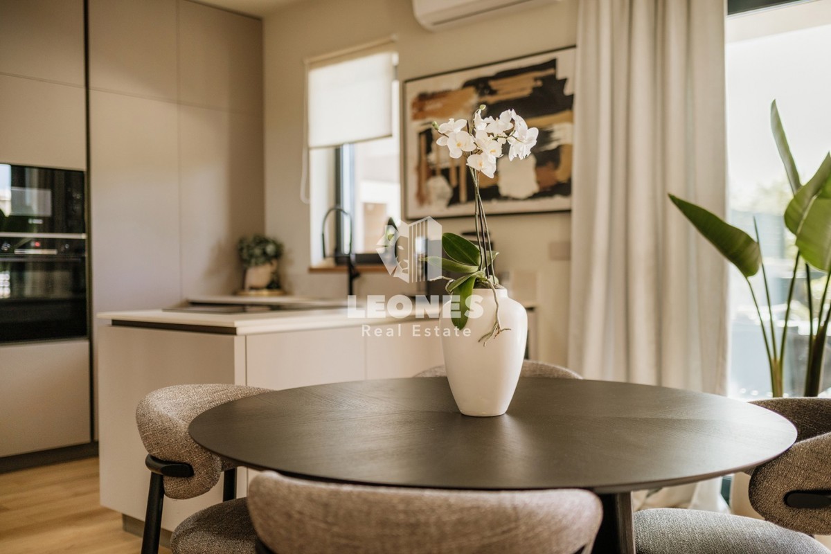 Casa bifamiliare completamente attrezzata con piscina a soli 700 metri dal mare a Vabriga