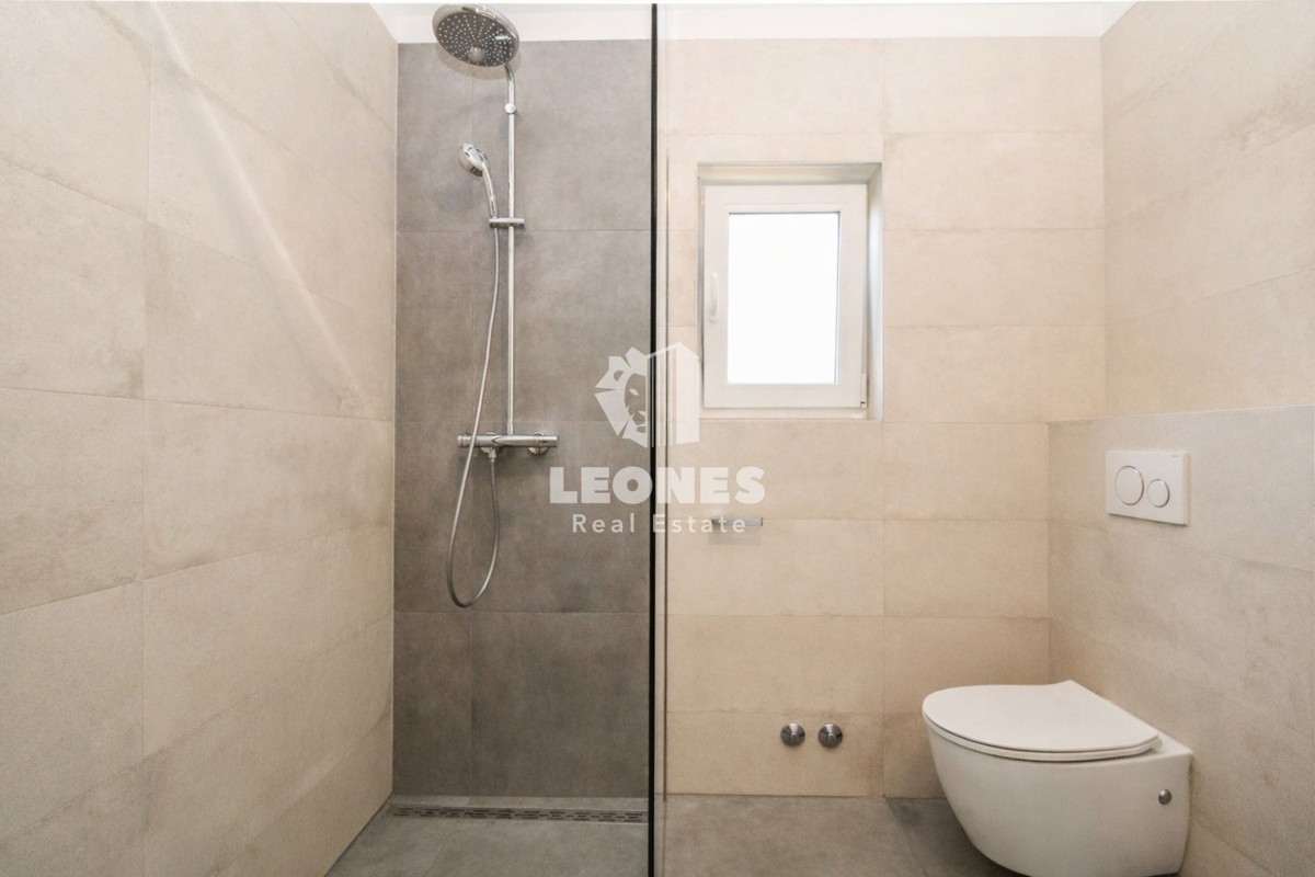 Casa bifamiliare vicino a Tar - Torre