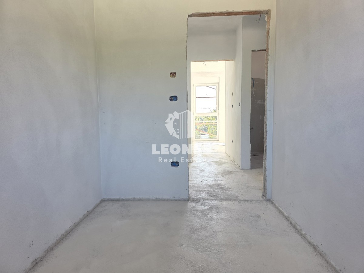 Casa bifamiliare moderna con piscina nelle vicinanze di Umag - Umag