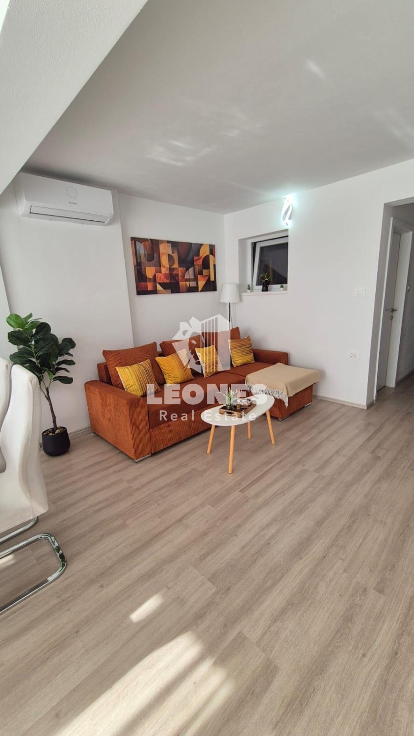 Appartamento ristrutturato con giardino vicino al mare a Novigrad