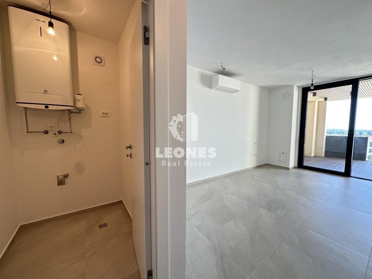 Appartamento di qualità in un lussuoso edificio nuovo con ascensore e vista sul mare a Cittanova