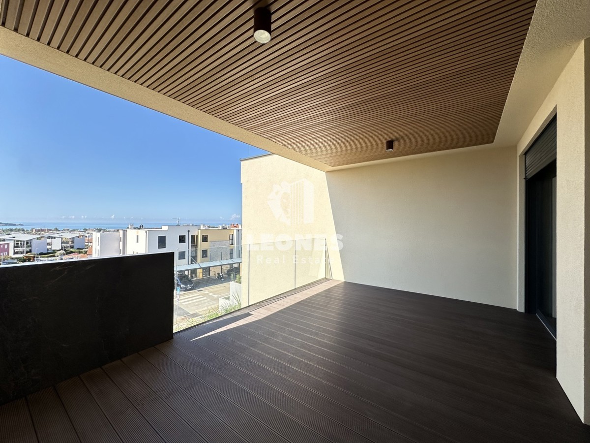 Appartamento di qualità in un lussuoso edificio nuovo con ascensore e vista sul mare a Cittanova