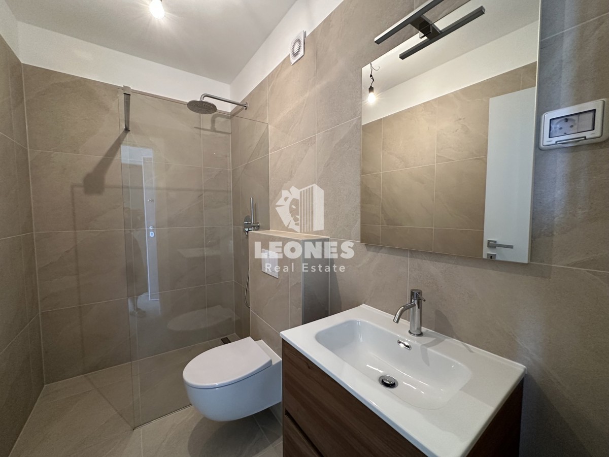 Appartamento di qualità in un lussuoso edificio nuovo con ascensore e vista sul mare a Cittanova