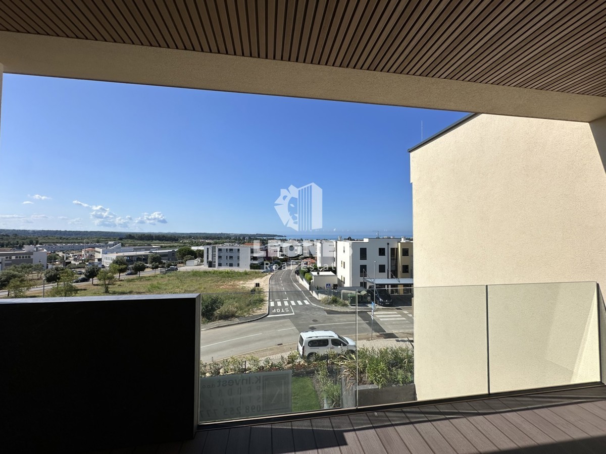 Appartamento di qualità in un lussuoso edificio nuovo con ascensore e vista sul mare a Cittanova