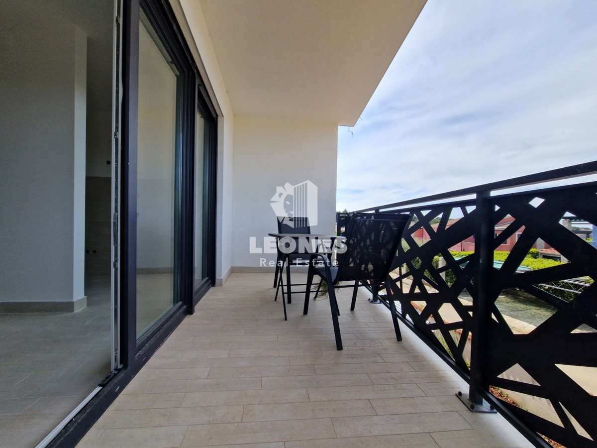 Appartamento con vista sul mare a 300 metri dal mare e dalla spiaggia nelle vicinanze di Umago - Bašanija