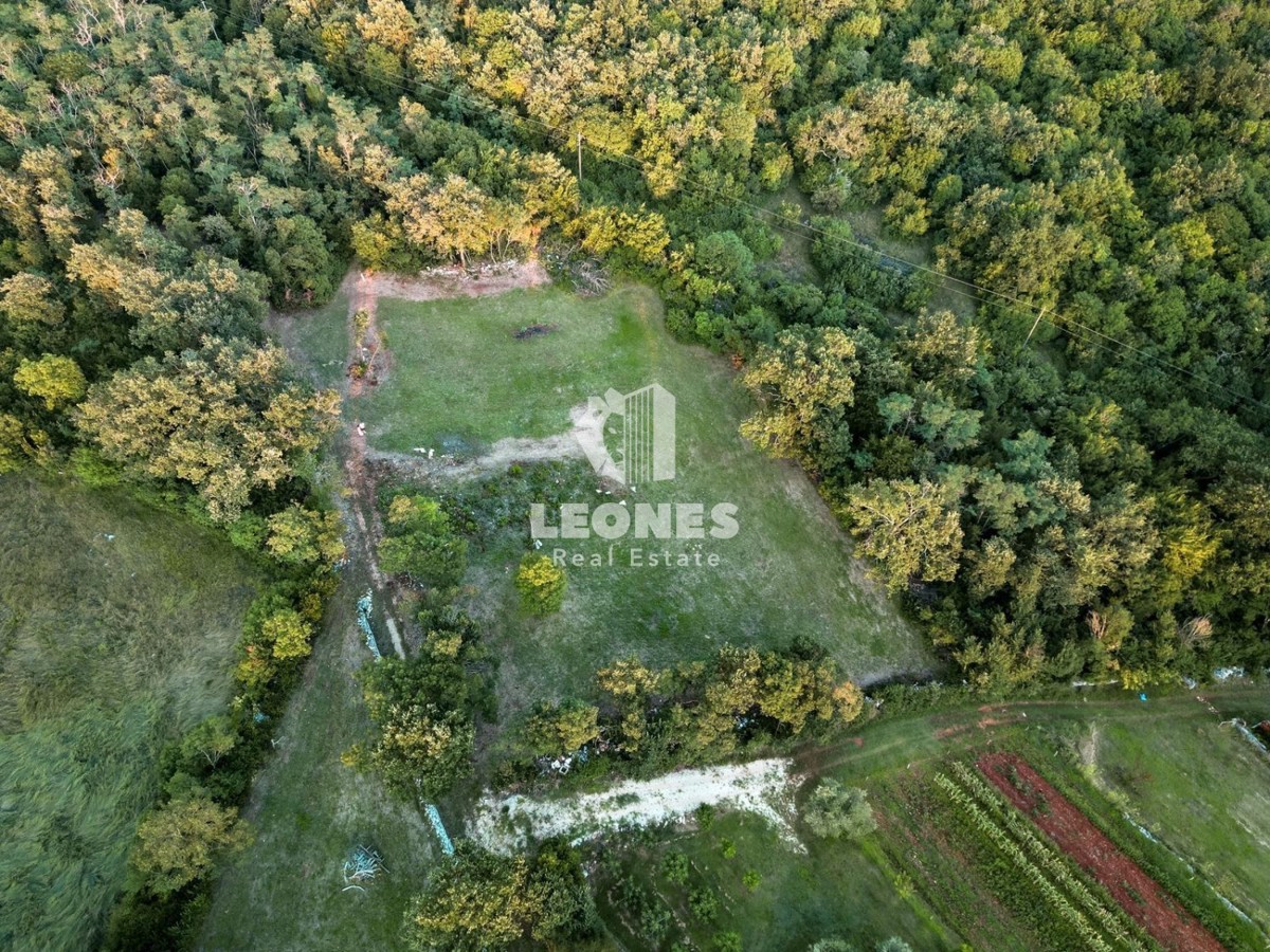 Terreno edificabile nei pressi di Buie ai margini dell'area edificabile