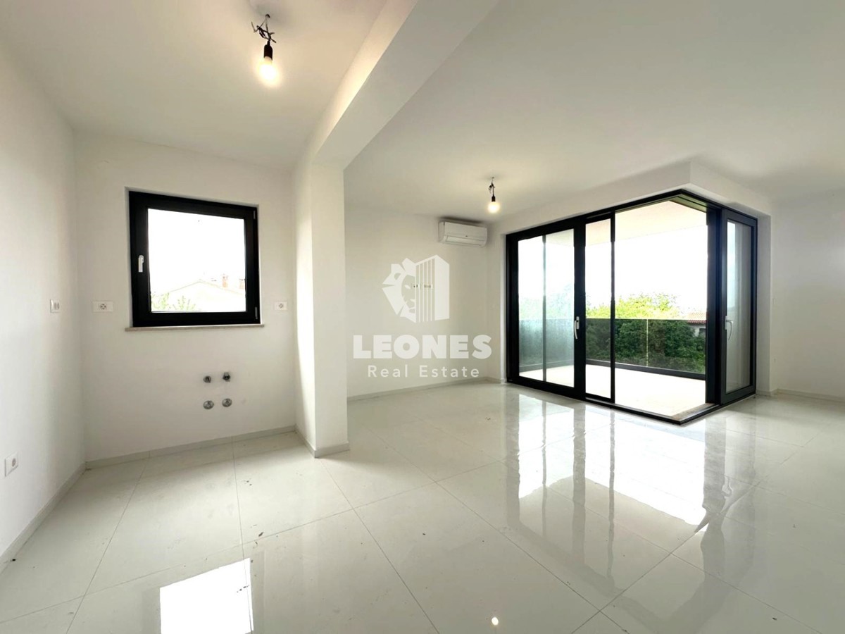 Appartamento duplex di qualità con vista mare aperta a Parenzo