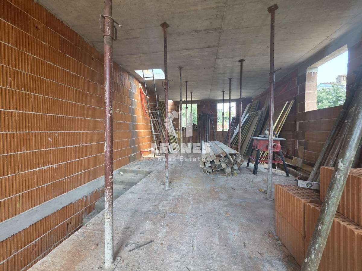 Moderna casa bifamiliare con piscina ai dintorni di Umag - Umago
