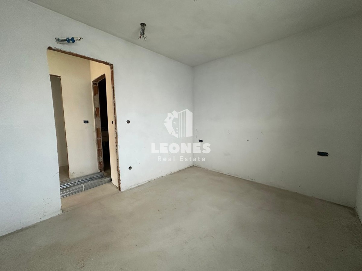 Appartamento al primo piano con vista mare e ascensore in una nuova palazzina a Tar