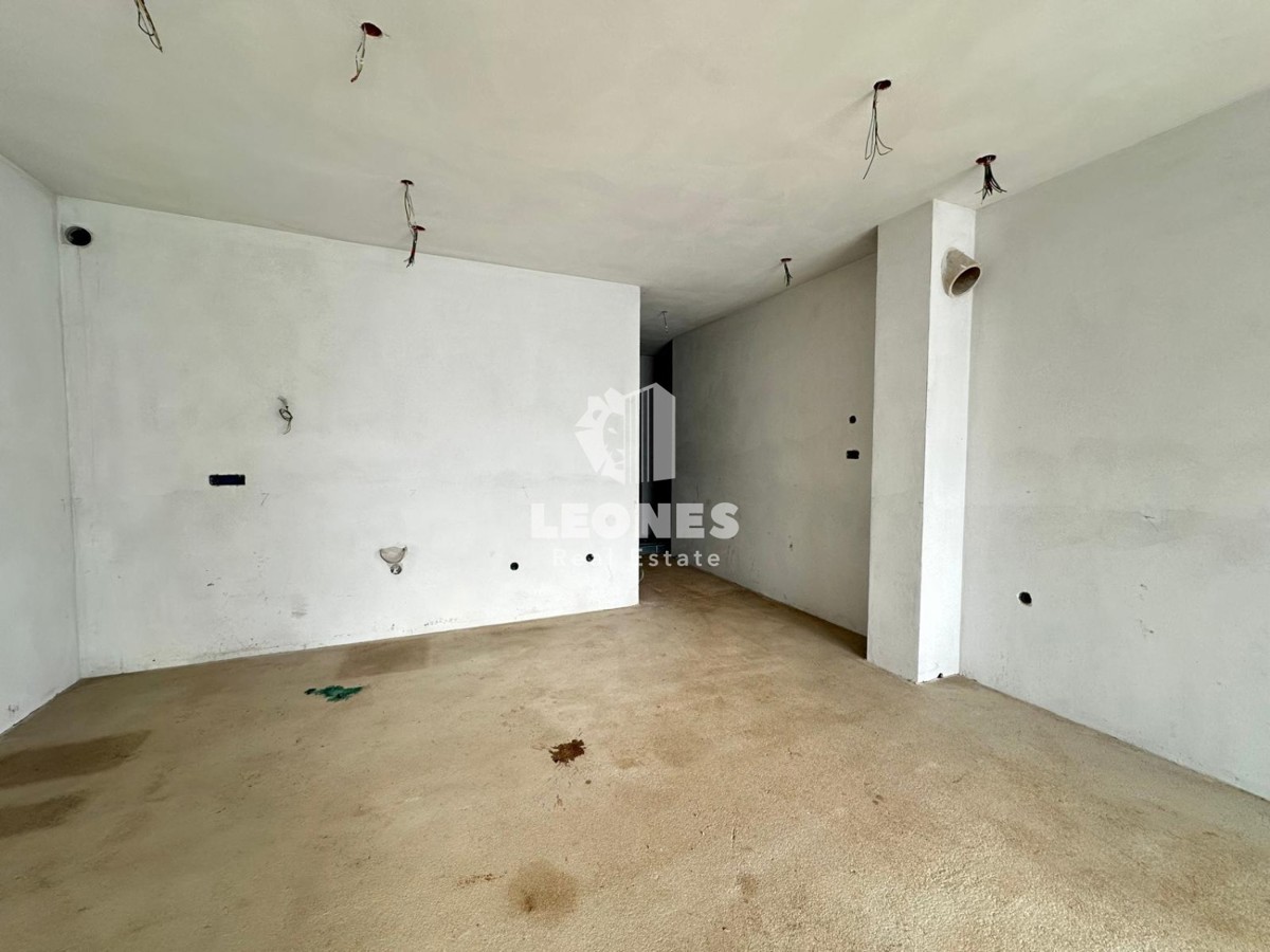 Appartamento al primo piano con vista mare e ascensore in una nuova palazzina a Tar