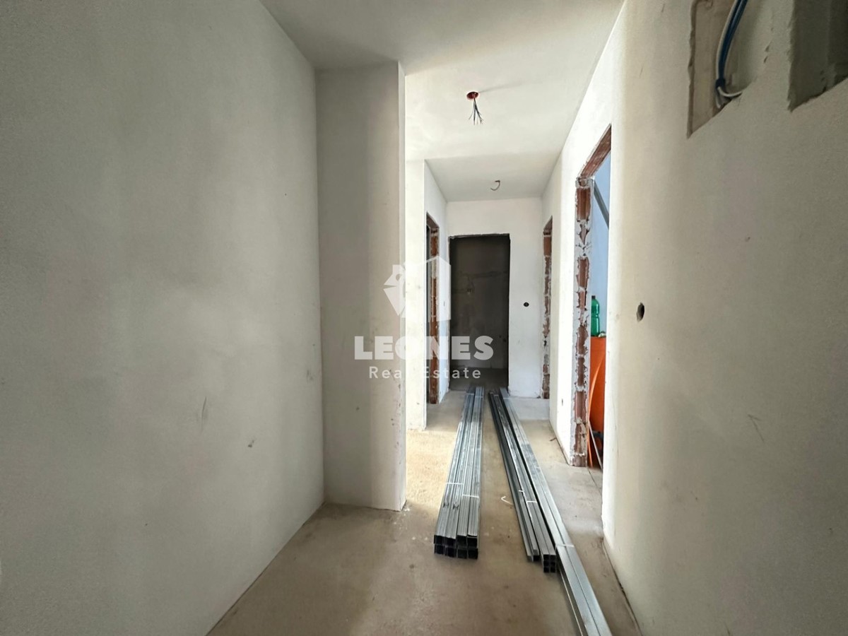 Appartamento al primo piano con vista mare e ascensore in una nuova palazzina a Tar