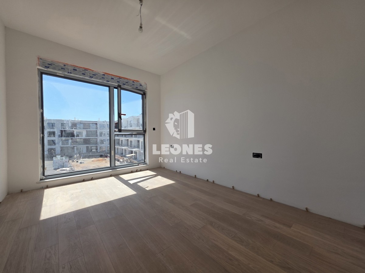 Spazioso appartamento con grande terrazza in un edificio di nuova costruzione di qualità a Umag - Umago