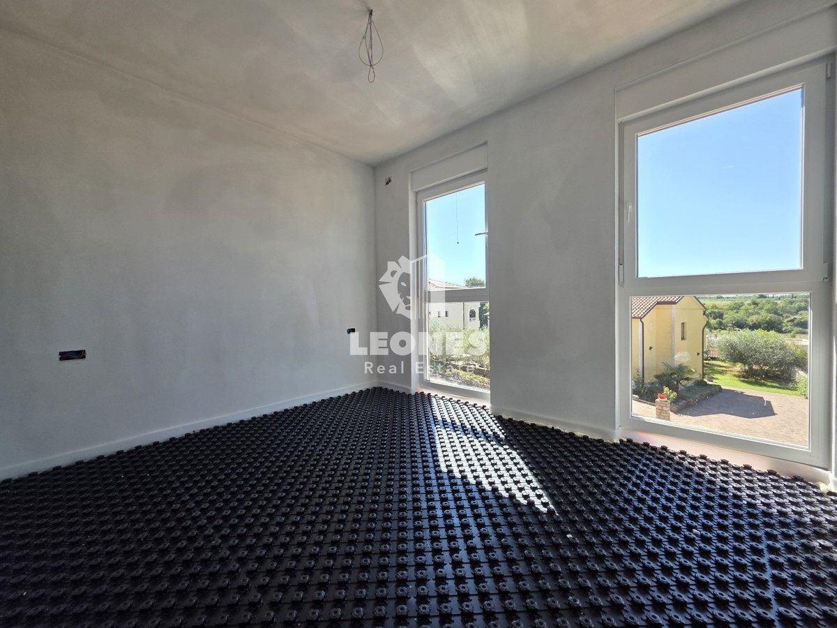 Moderna casa bifamiliare con piscina vicino a Umag - Umago