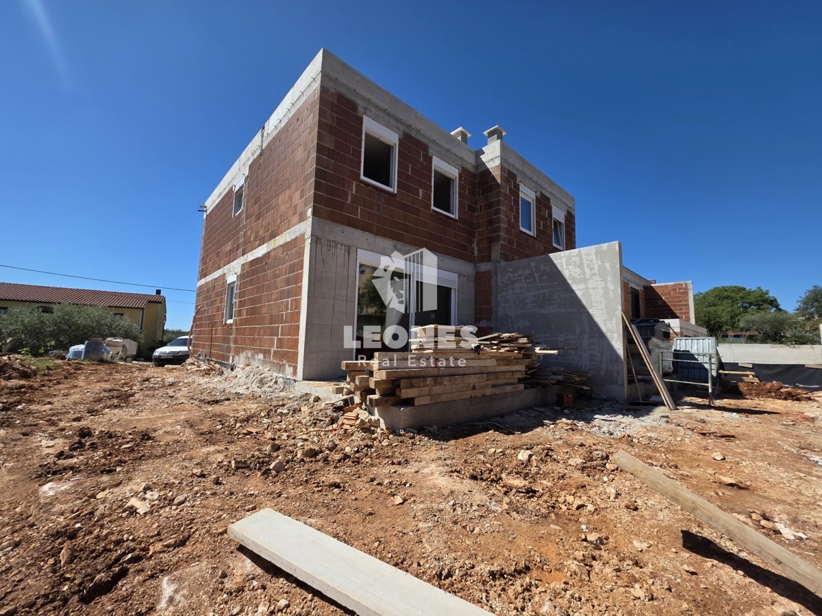 Moderna casa bifamiliare con piscina vicino a Umag - Umago