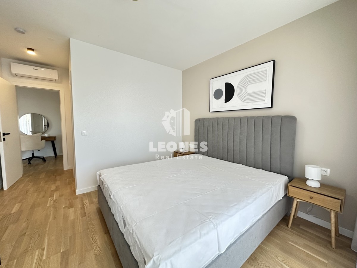 Appartamento duplex di alta qualità con piscina, completamente attrezzato a Tar