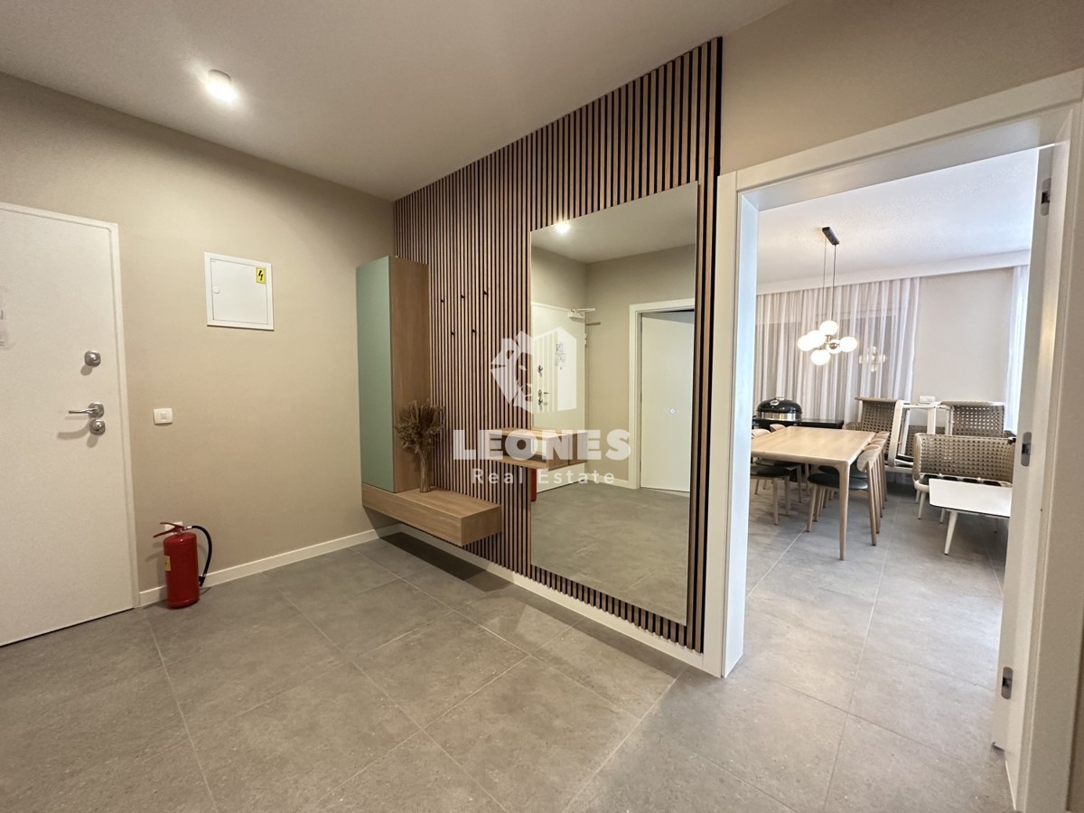 Appartamento duplex di alta qualità con piscina, completamente attrezzato a Tar